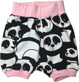 Kurze Hose mit Panda Motiven